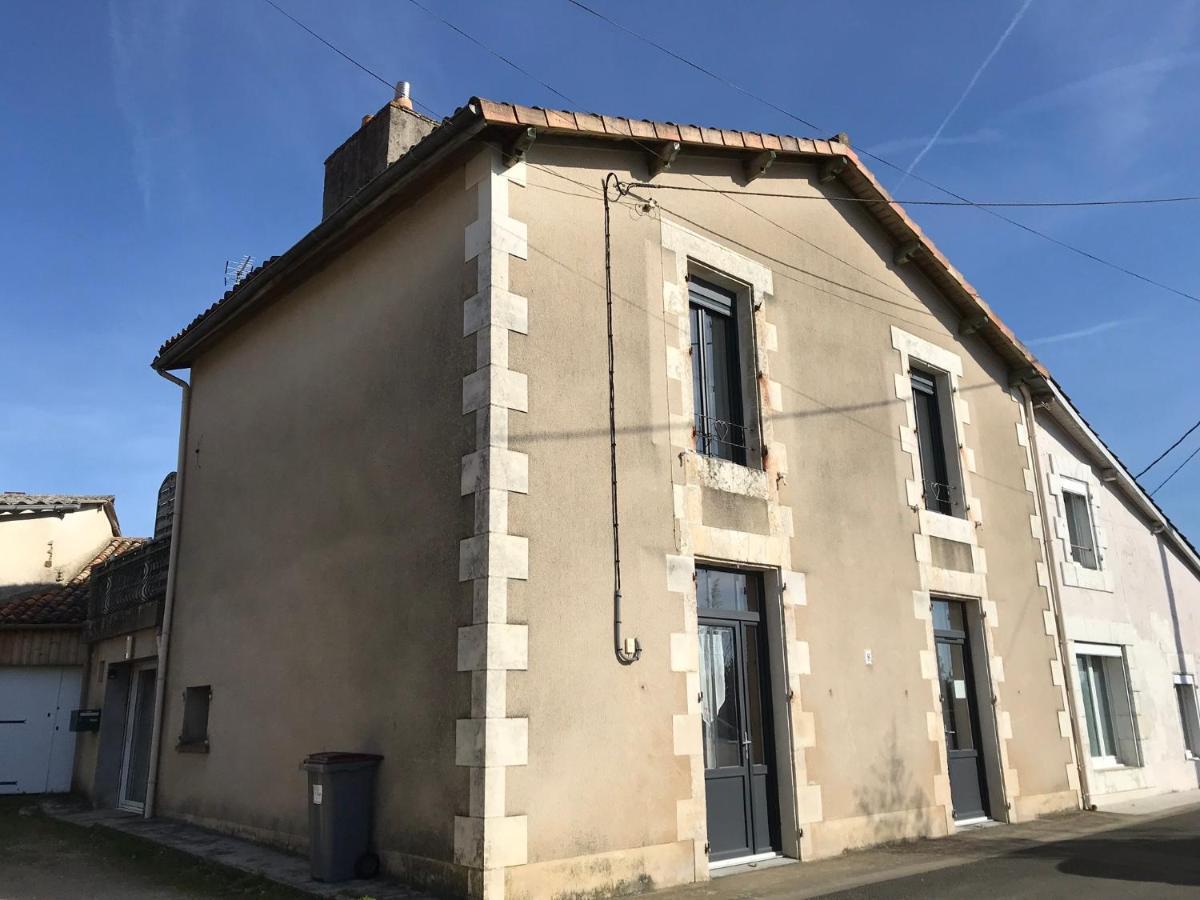Petite Escale Vivonnoise A 2 Villa Vivonne Екстериор снимка